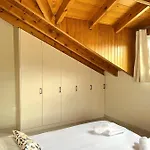 The Hidden Attique Apartamento